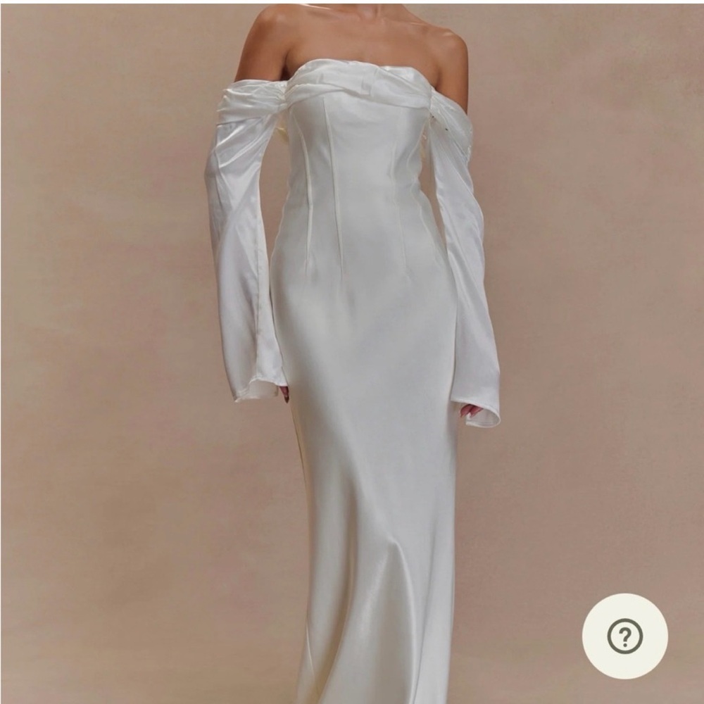 Meshki Giselle off the shoulder dress NWT